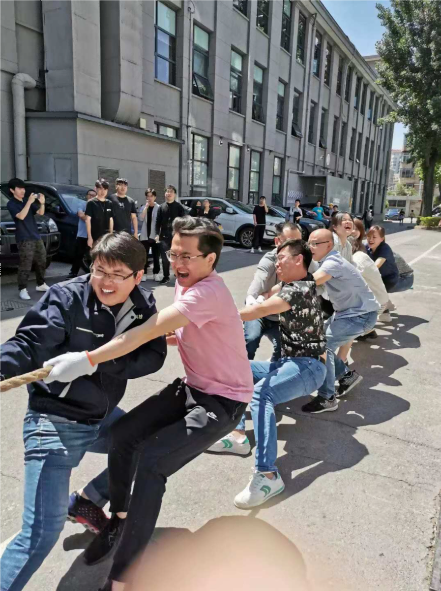 201905-我司參與尚8園區舉辦的拔河比賽